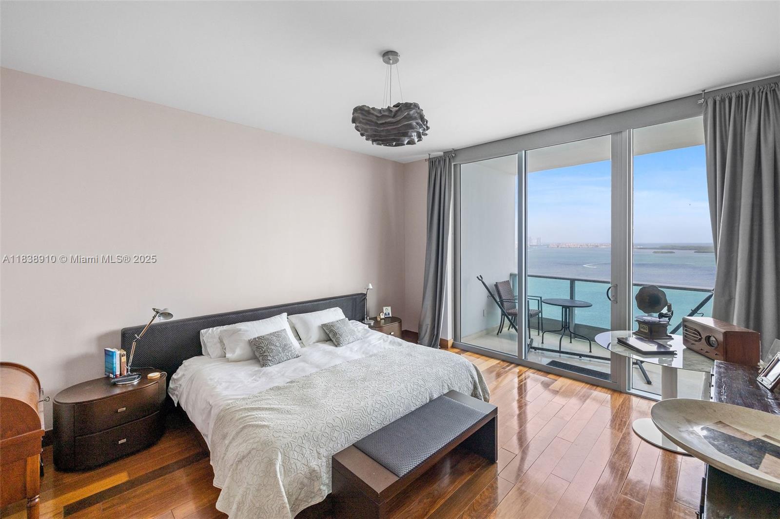 1331 Brickell Bay Dr # 2909