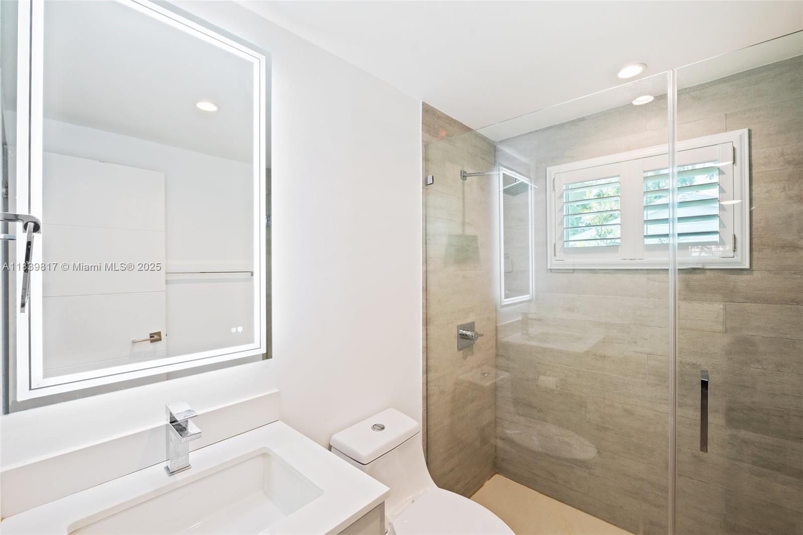 2511 Tequesta Ln