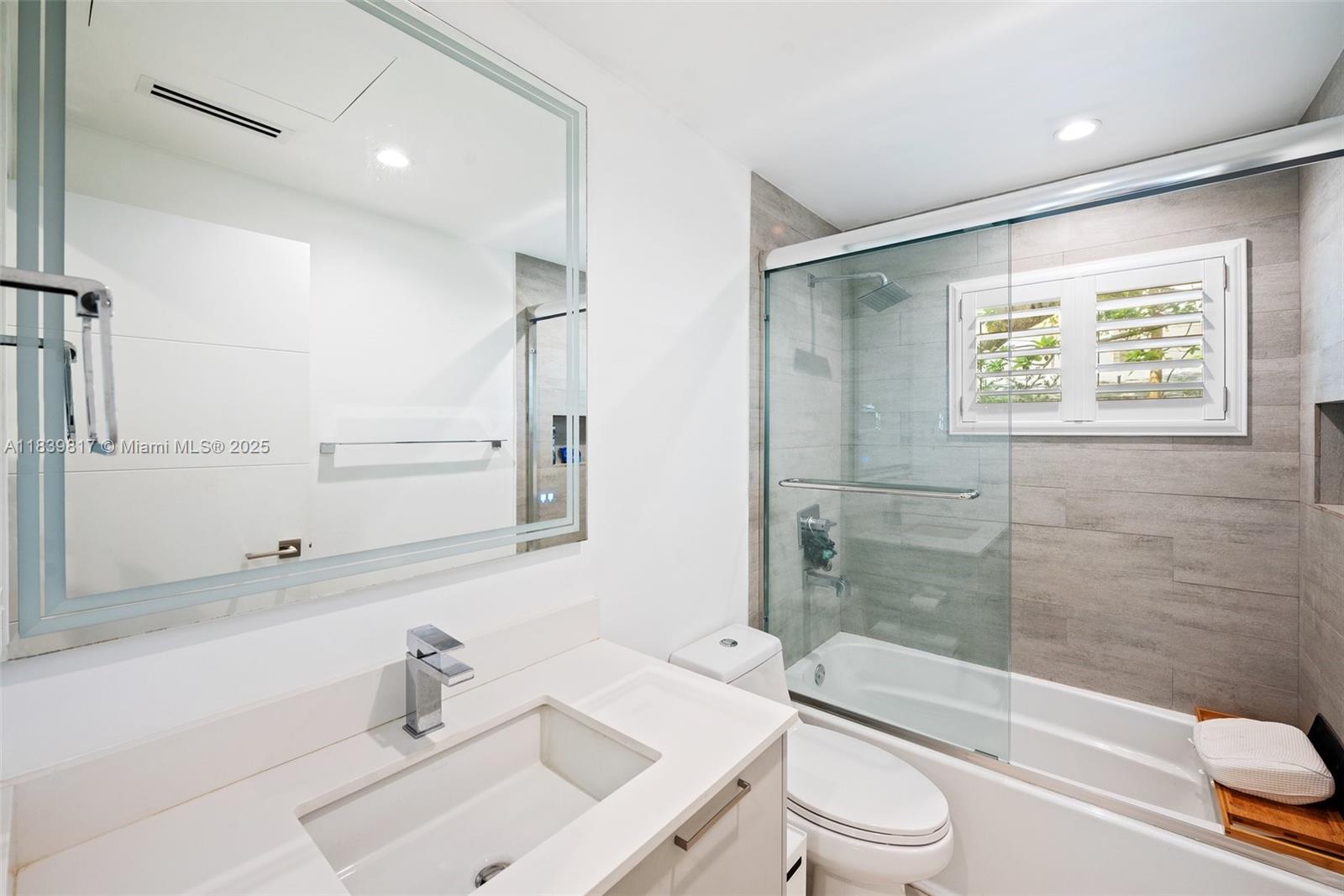 2511 Tequesta Ln