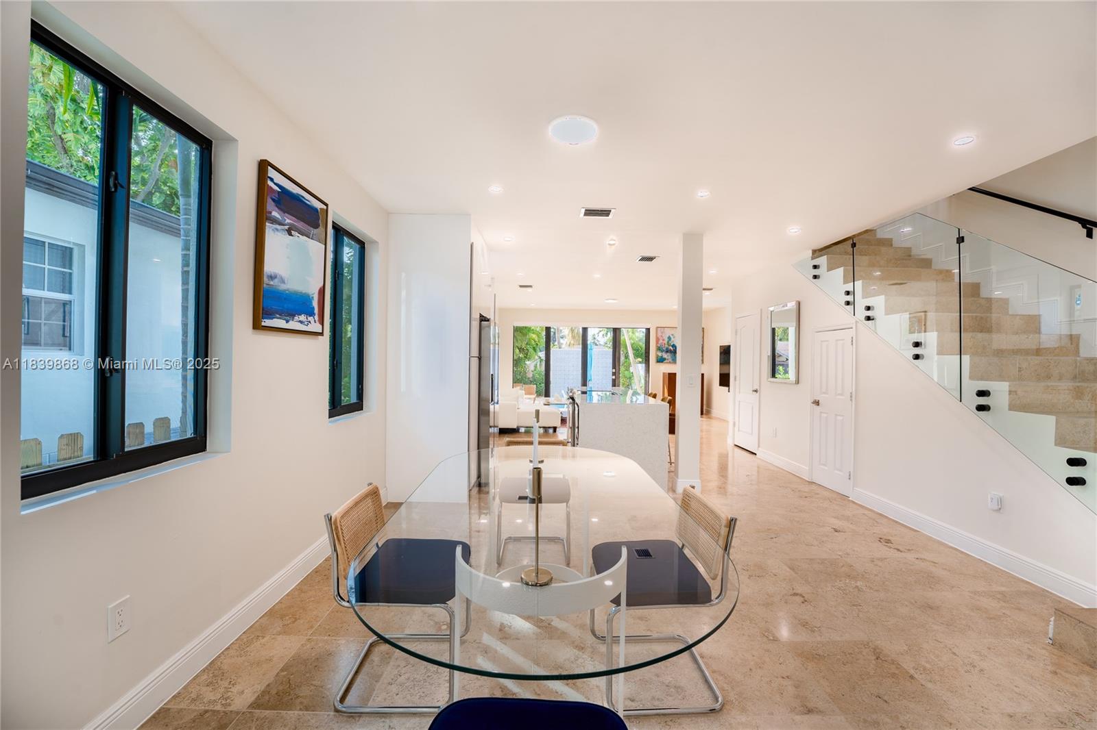 2766 SW 33rd Ave