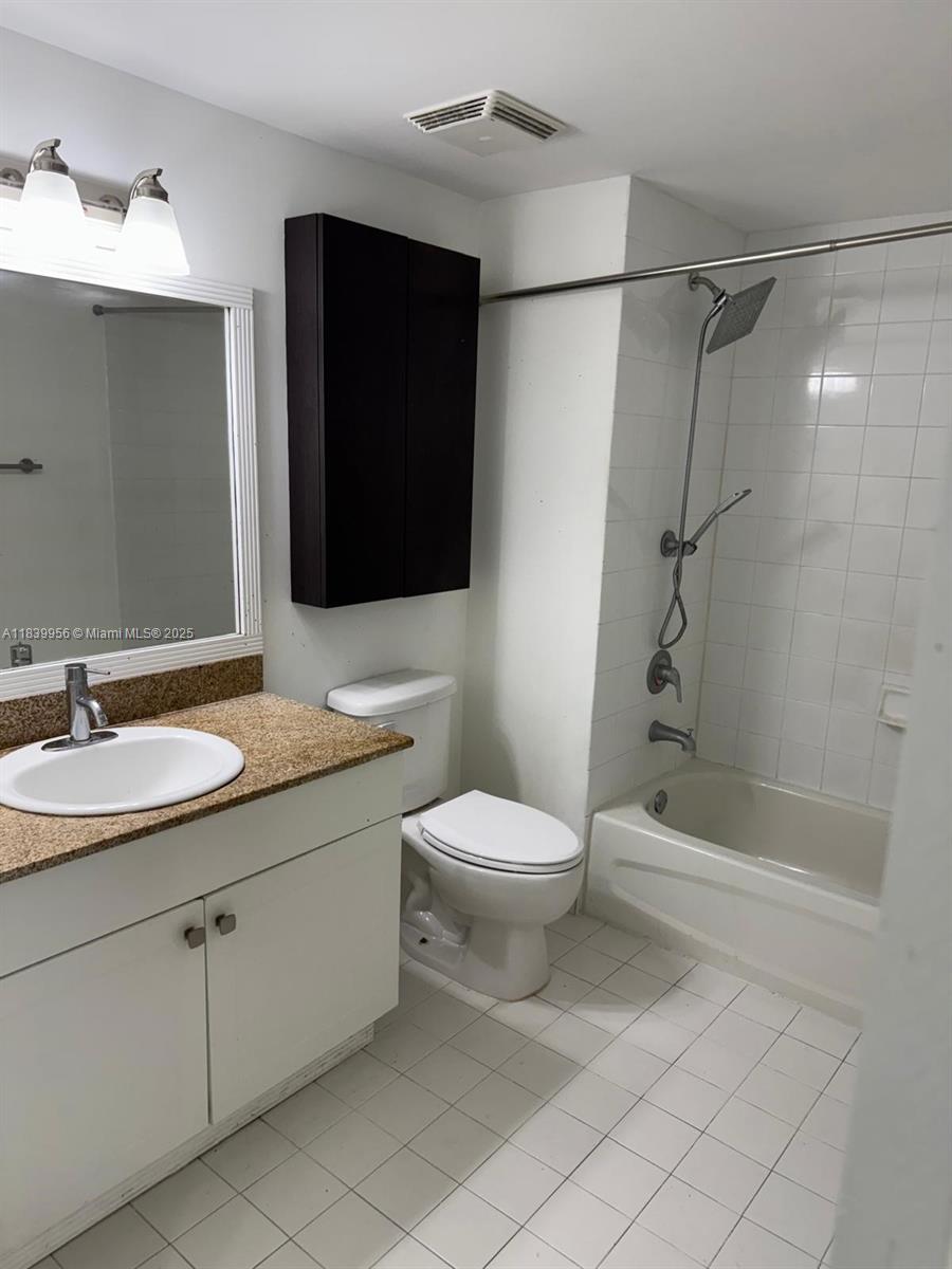 117 NW 42nd Ave # 1514