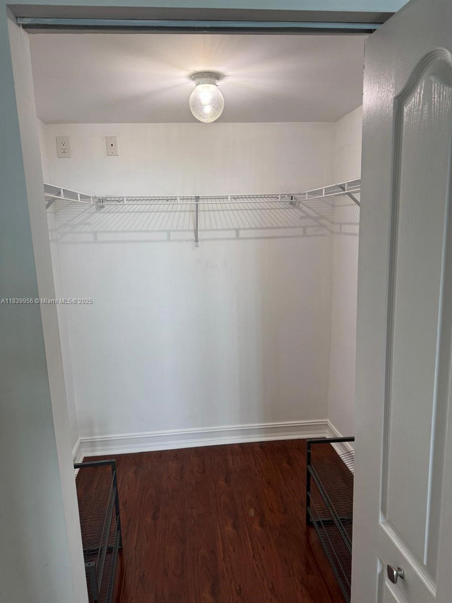 117 NW 42nd Ave # 1514