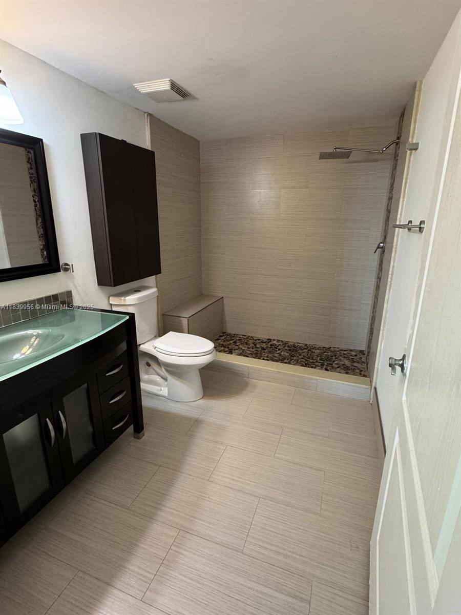 117 NW 42nd Ave # 1514