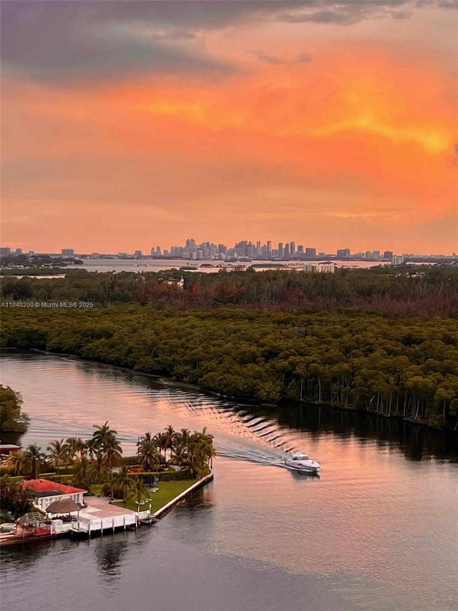 400 Sunny Isles Blvd # 2007