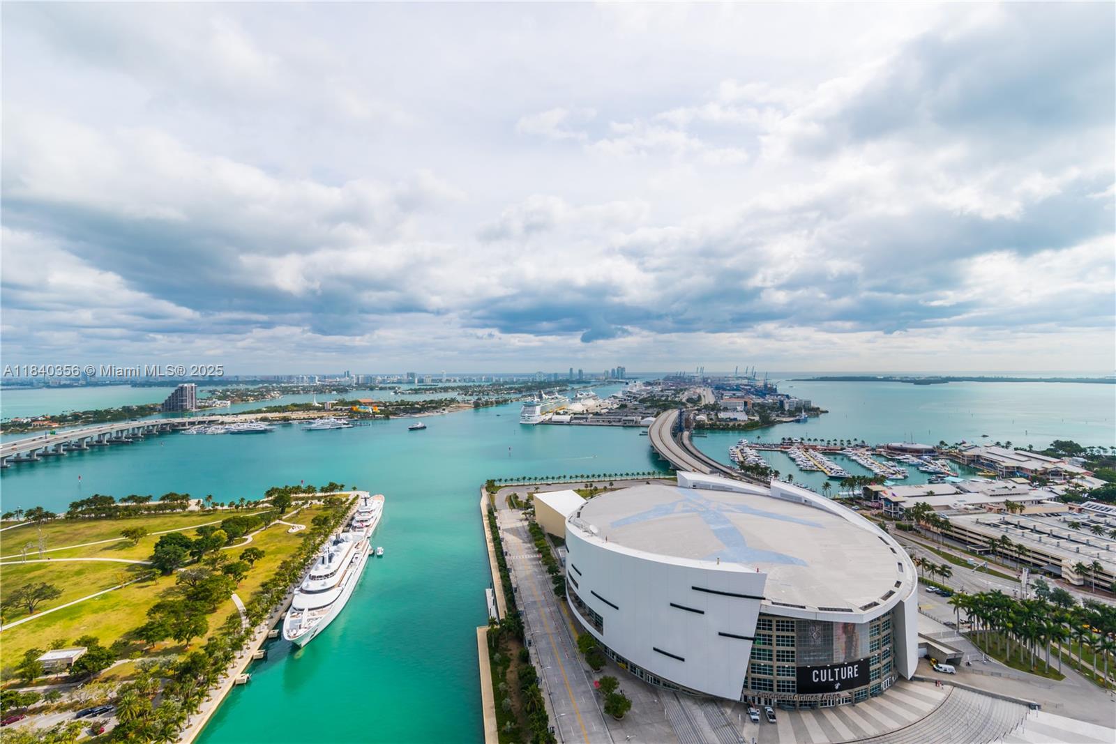 888 Biscayne Blvd # 3506