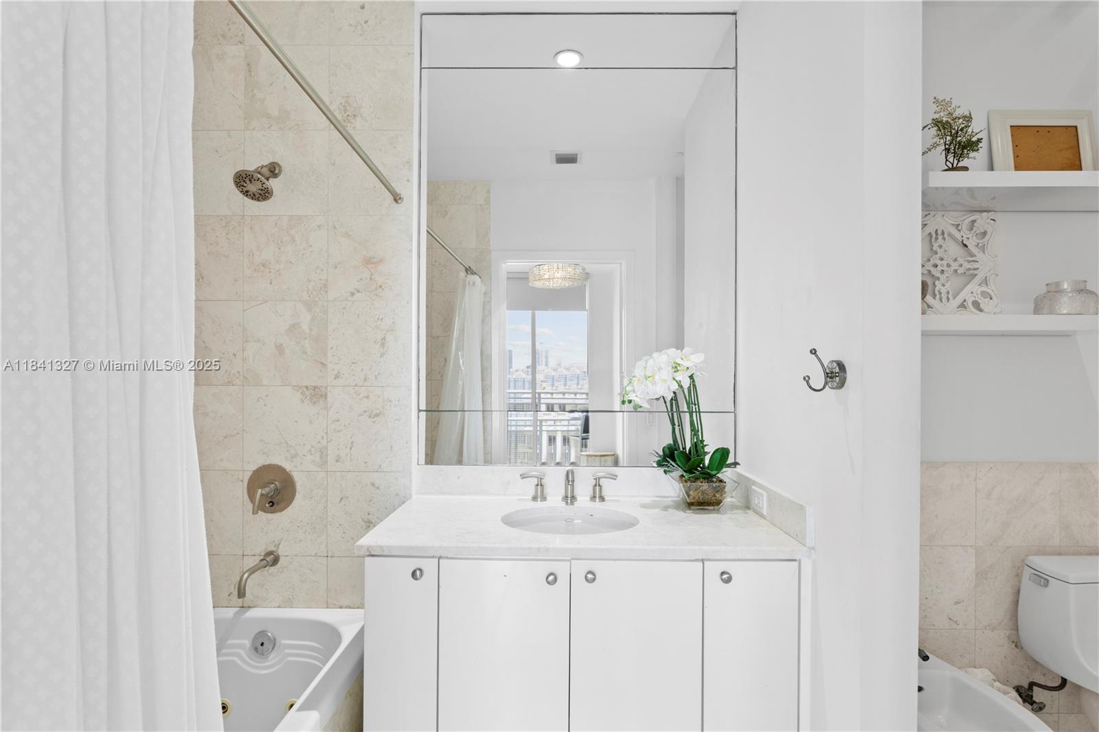 901 Brickell Key Blvd # 3301