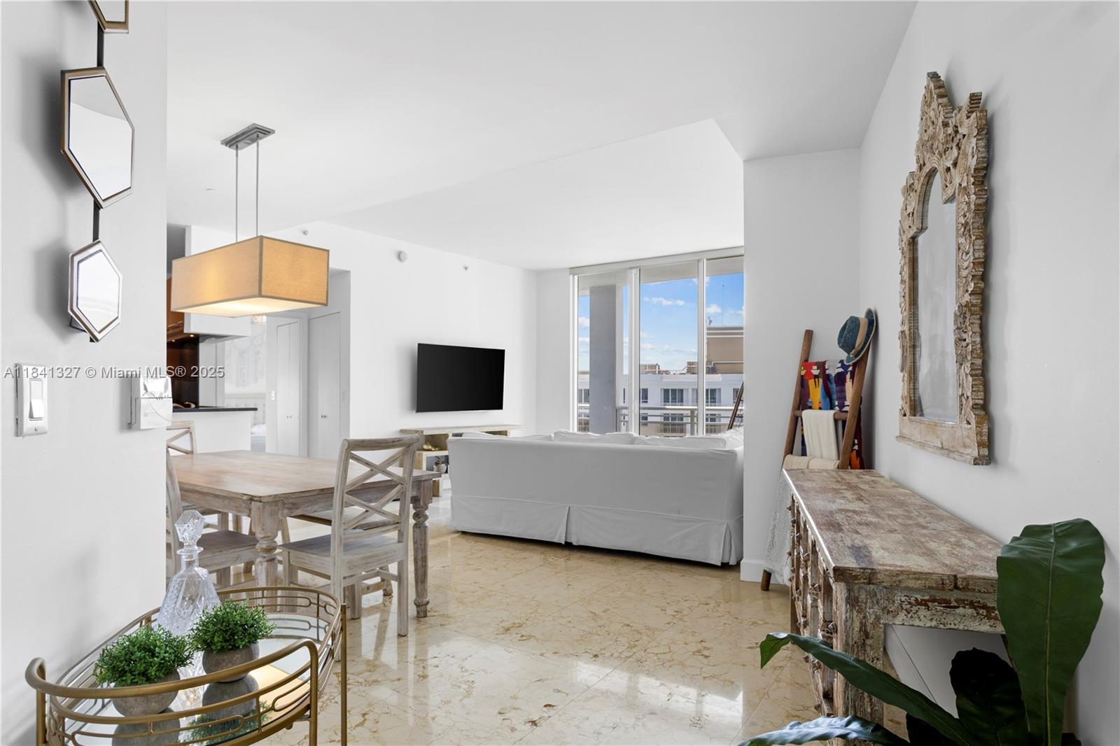 901 Brickell Key Blvd # 3301