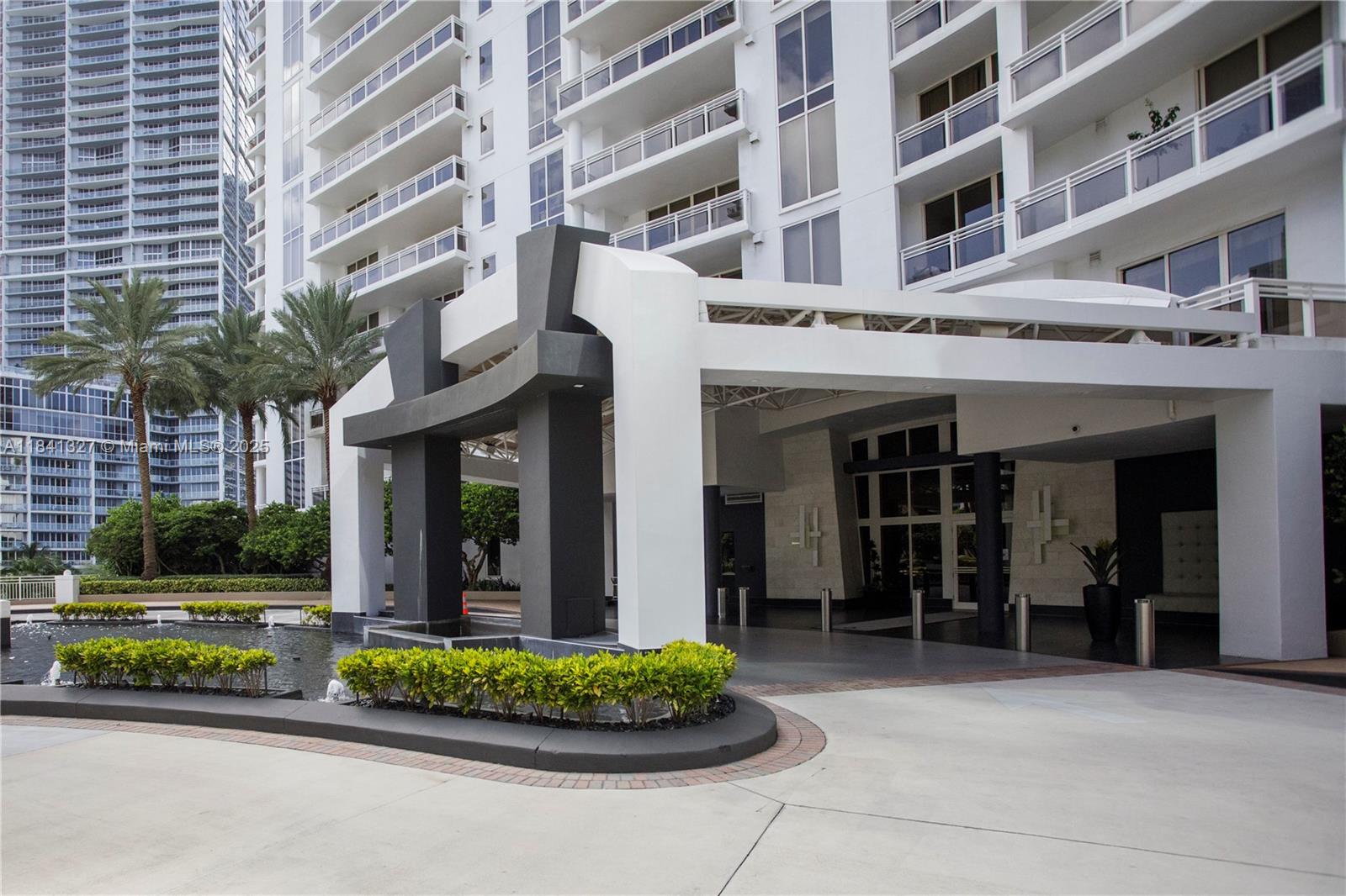 901 Brickell Key Blvd # 3301