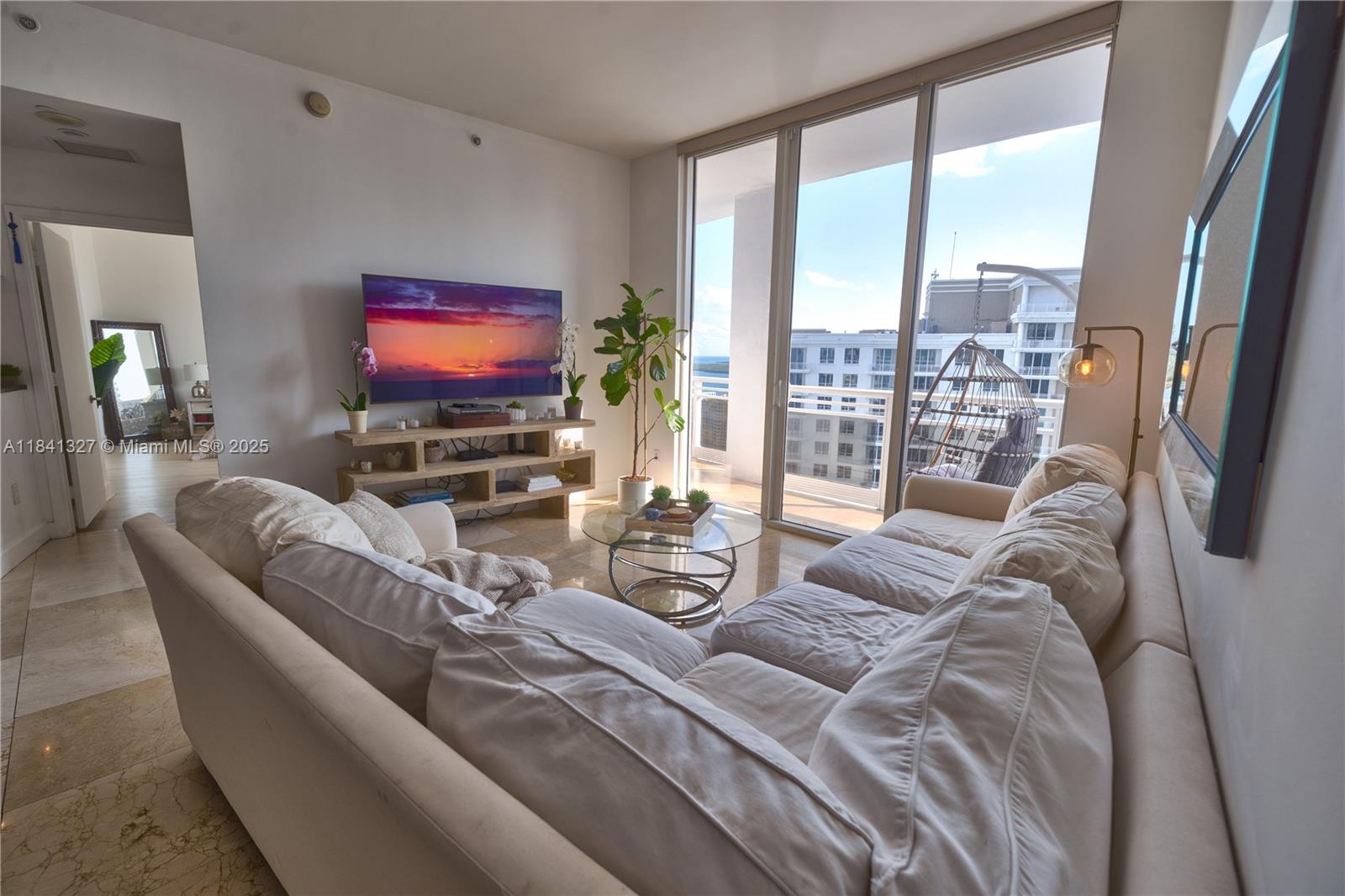901 Brickell Key Blvd # 3301