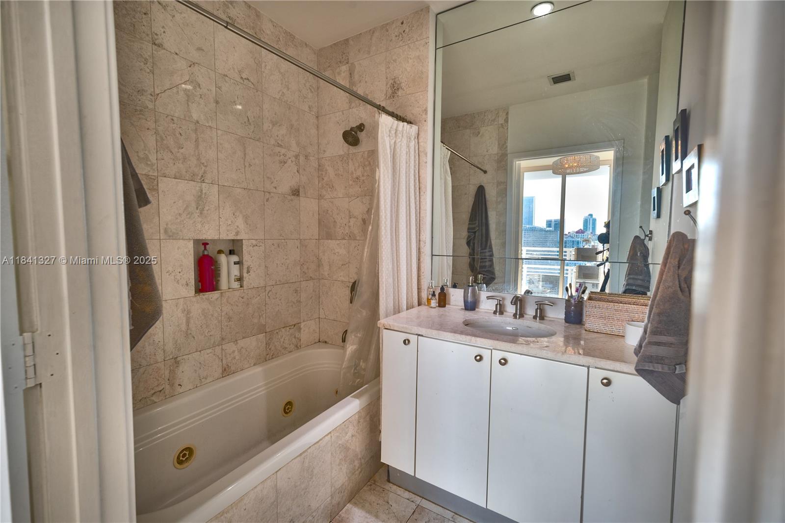 901 Brickell Key Blvd # 3301