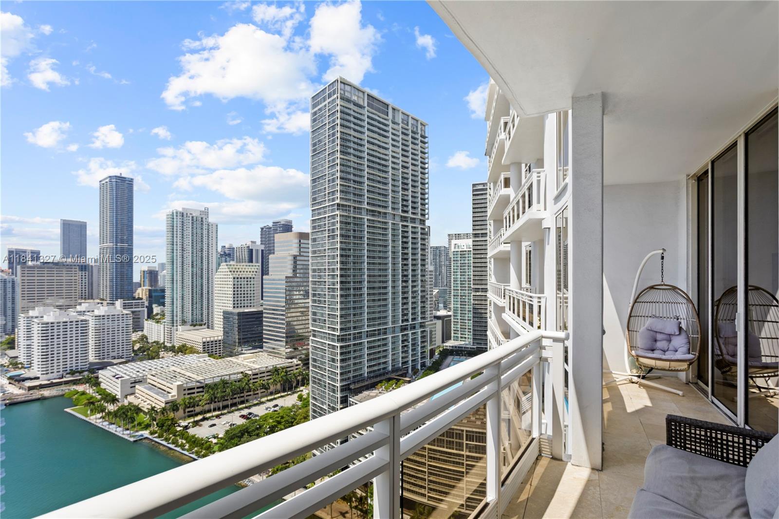 901 Brickell Key Blvd # 3301
