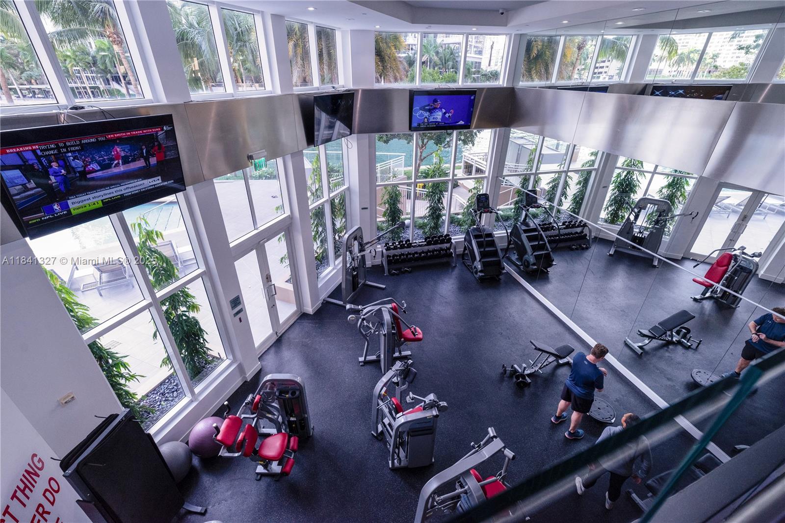 901 Brickell Key Blvd # 3301