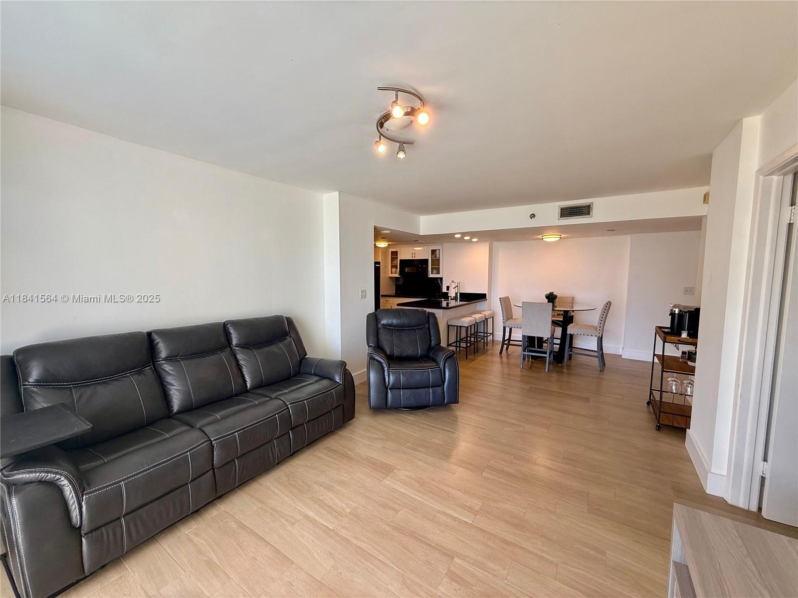 770 Claughton Island Dr # 1104