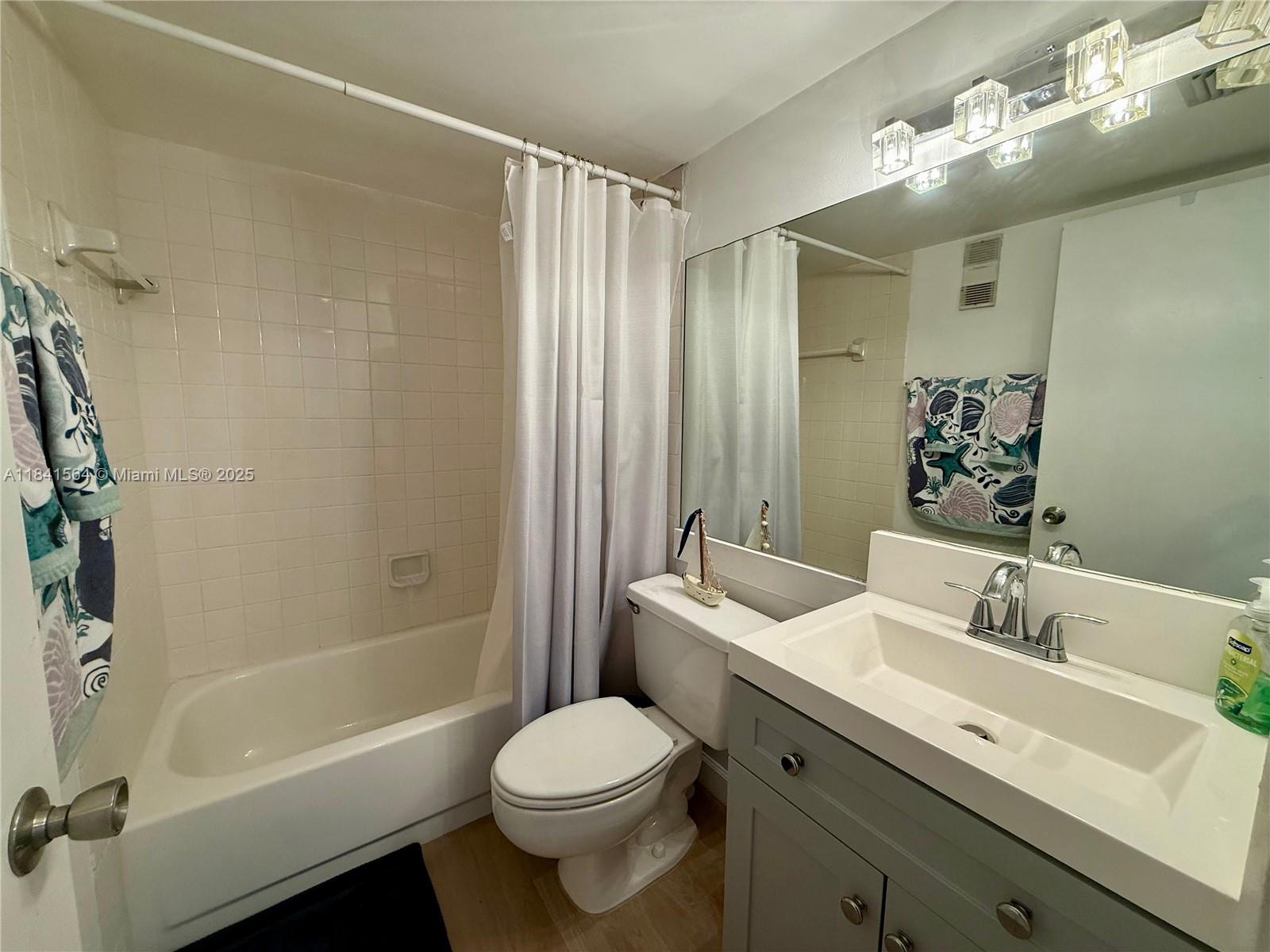 770 Claughton Island Dr # 1104