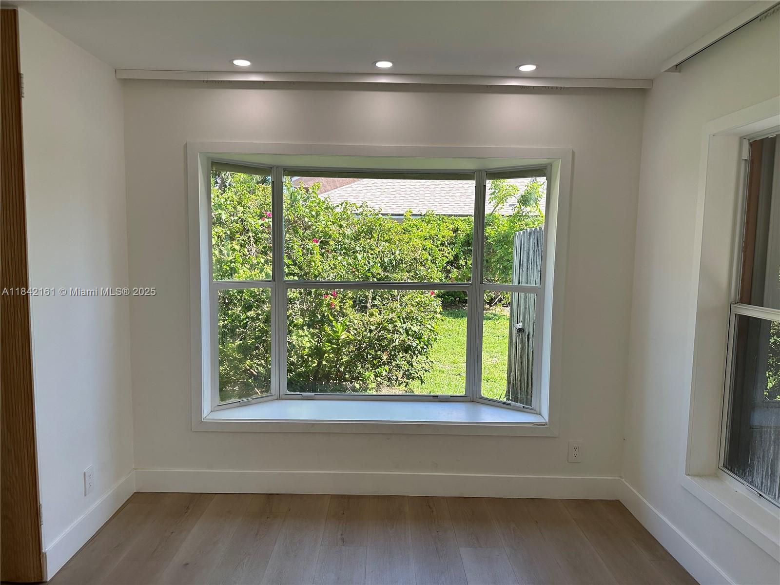 708 SE 3rd Ave Ext # 201