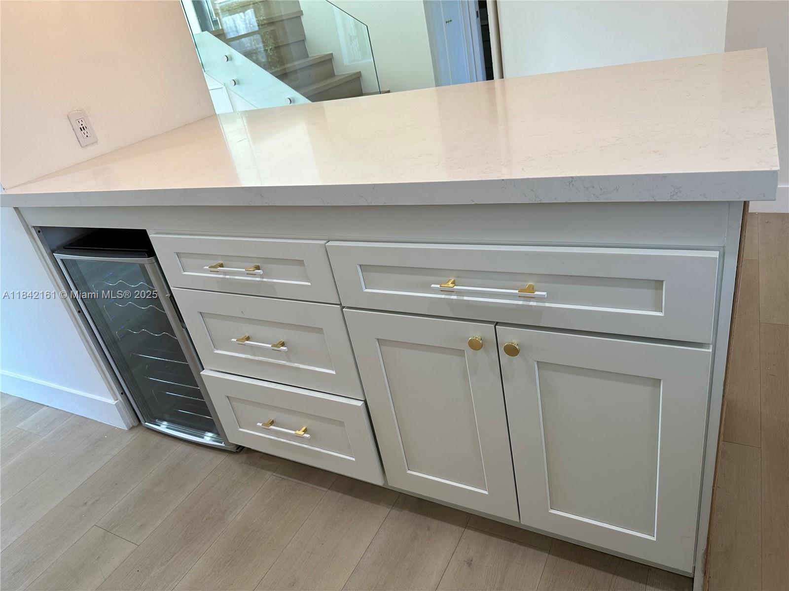 708 SE 3rd Ave Ext # 201