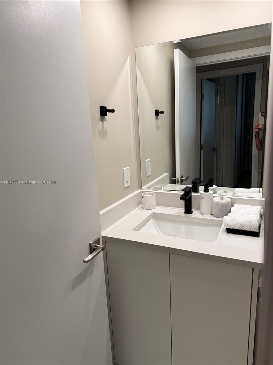 10185 NE Collins Ave # 1220