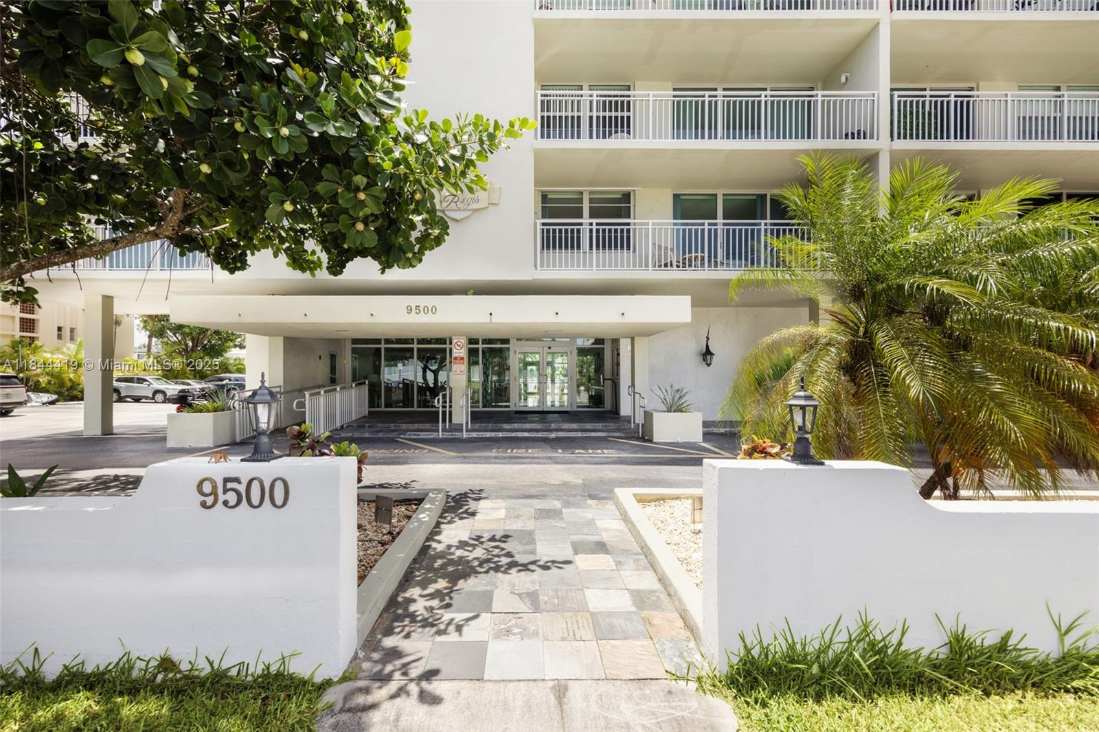 9500 W Bay Harbor Dr # 4F