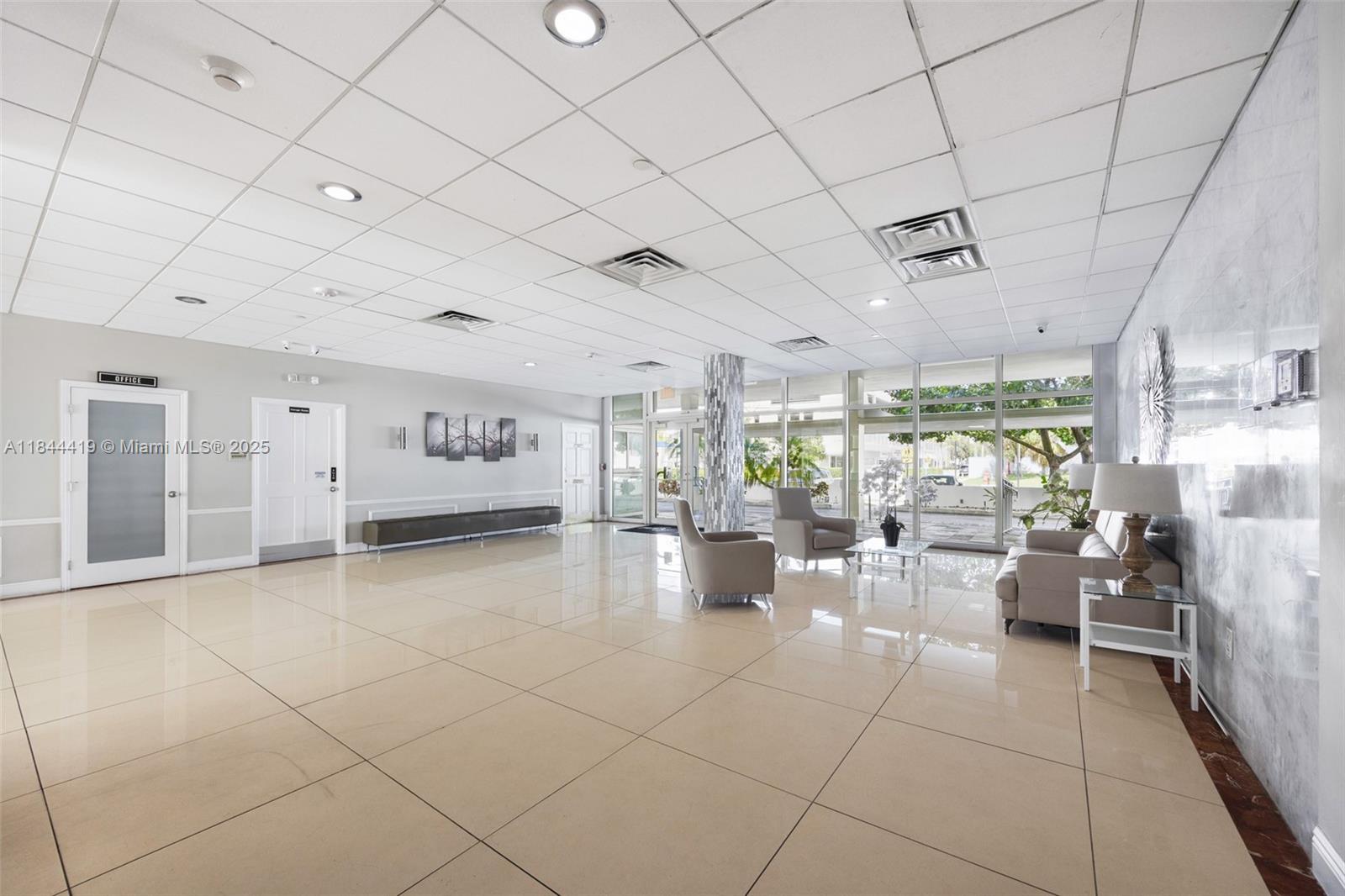 9500 W Bay Harbor Dr # 4F