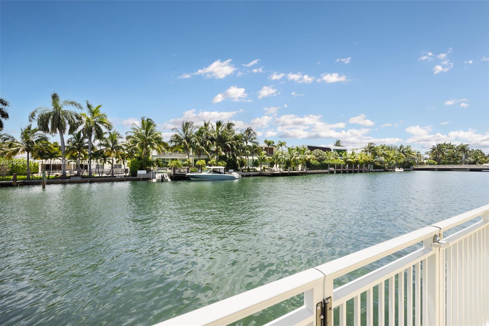 9500 W Bay Harbor Dr # 4F