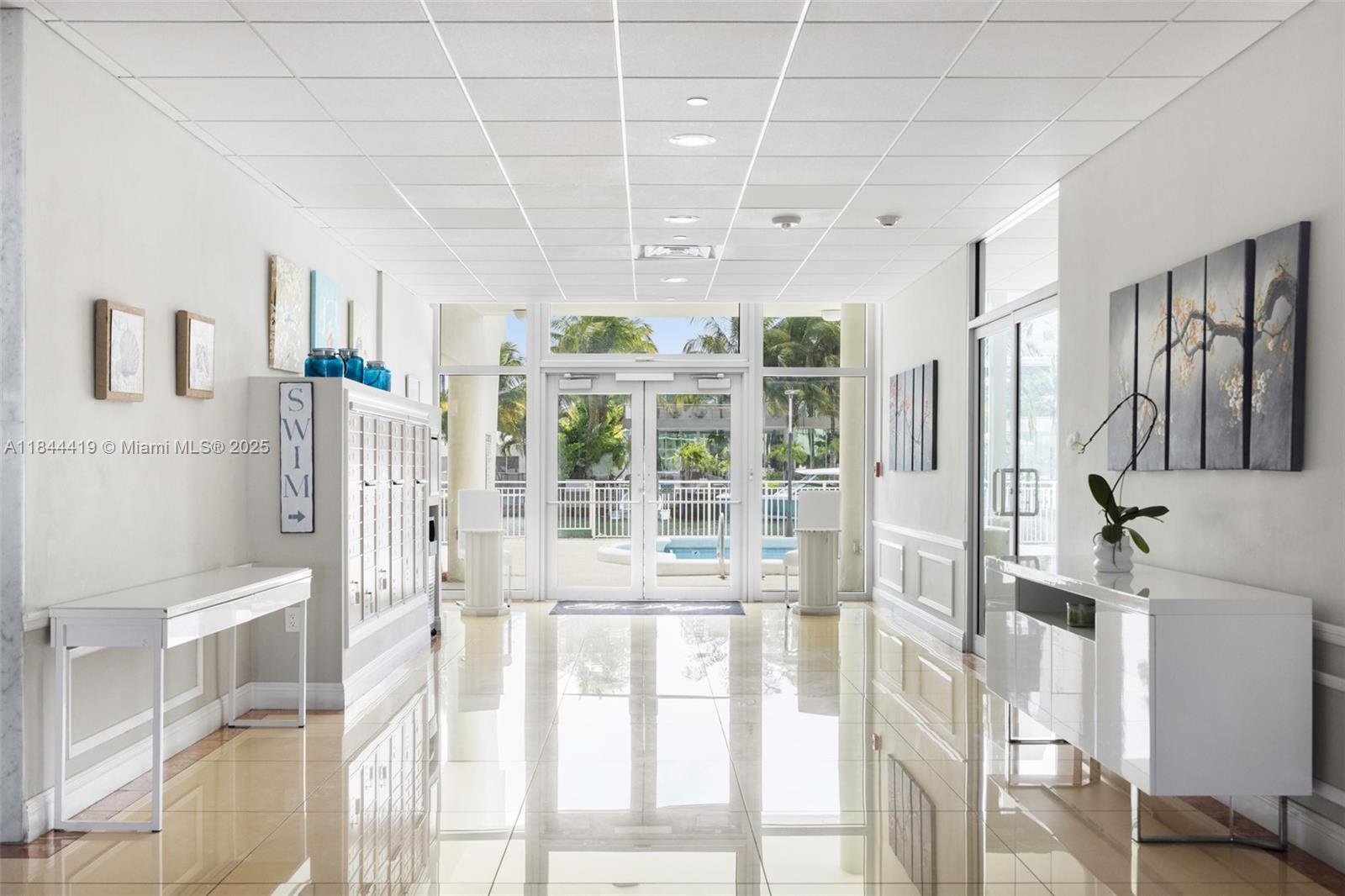 9500 W Bay Harbor Dr # 4F