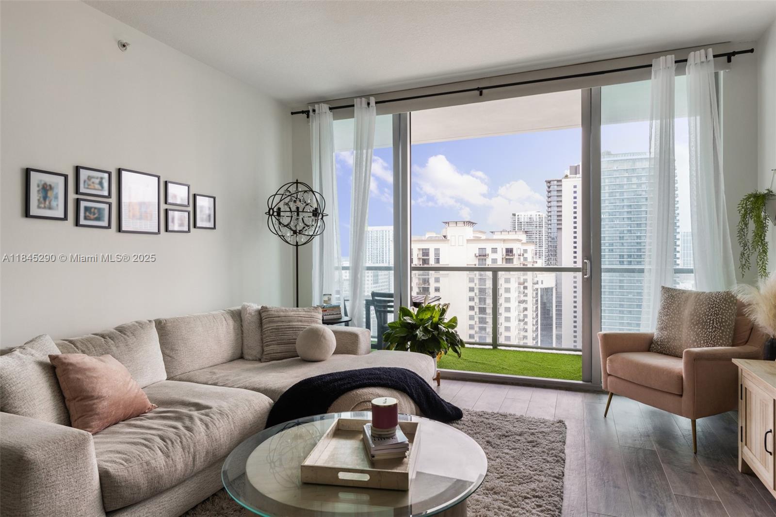 1111 SW 1st Ave Unit: 3723-N