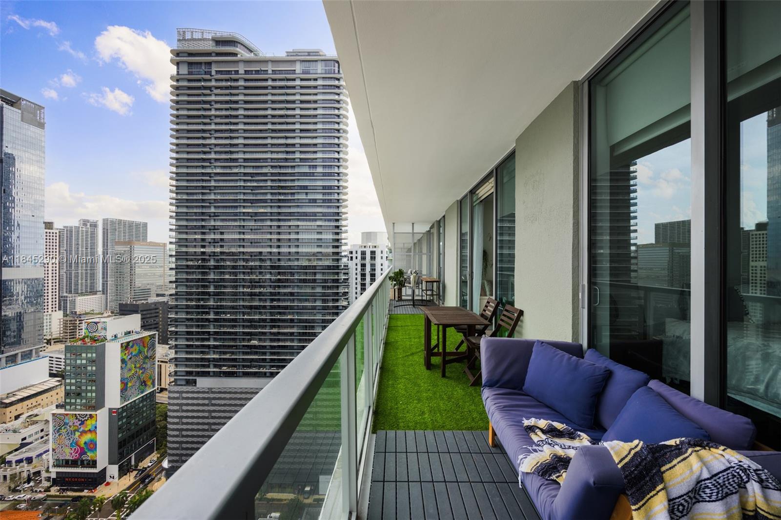 1111 SW 1st Ave Unit: 3723-N
