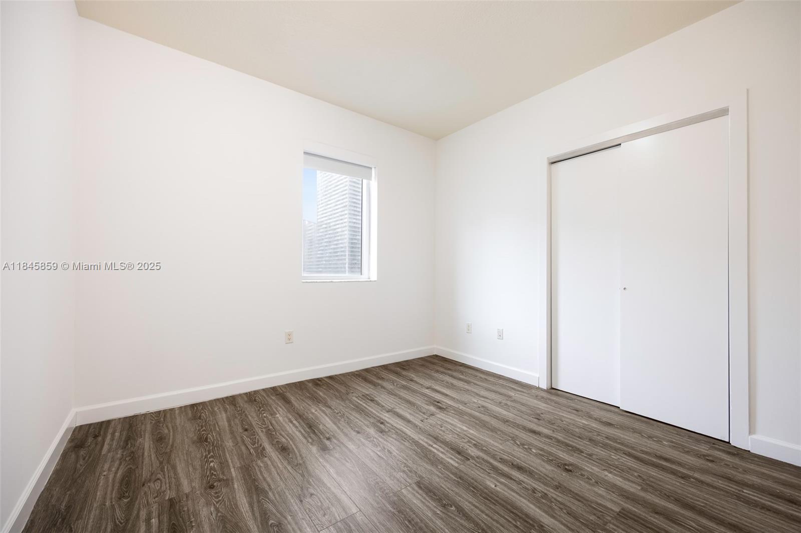 1060 Brickell Ave # 2011