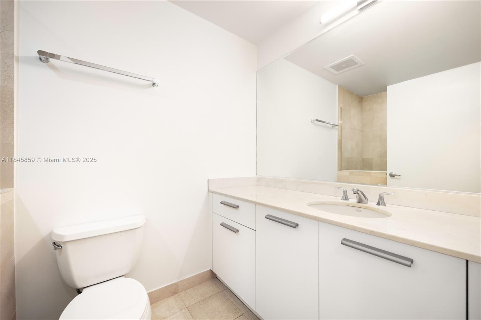 1060 Brickell Ave # 2011