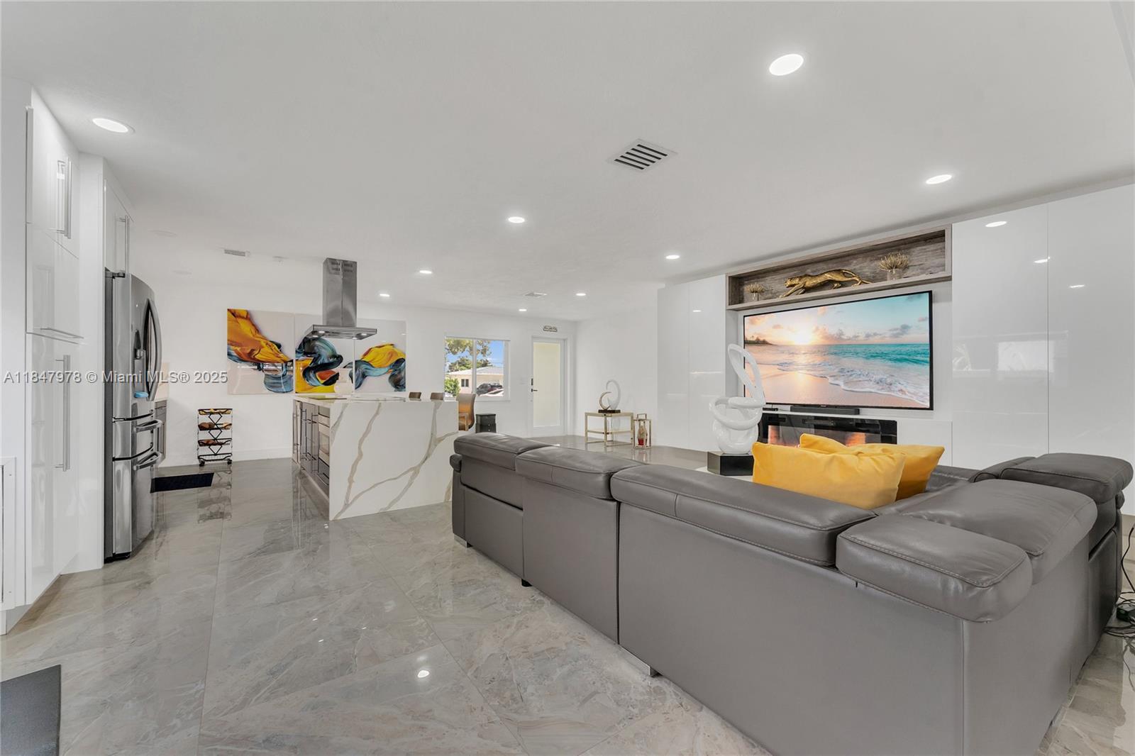 9530 Jamaica Dr # 9530