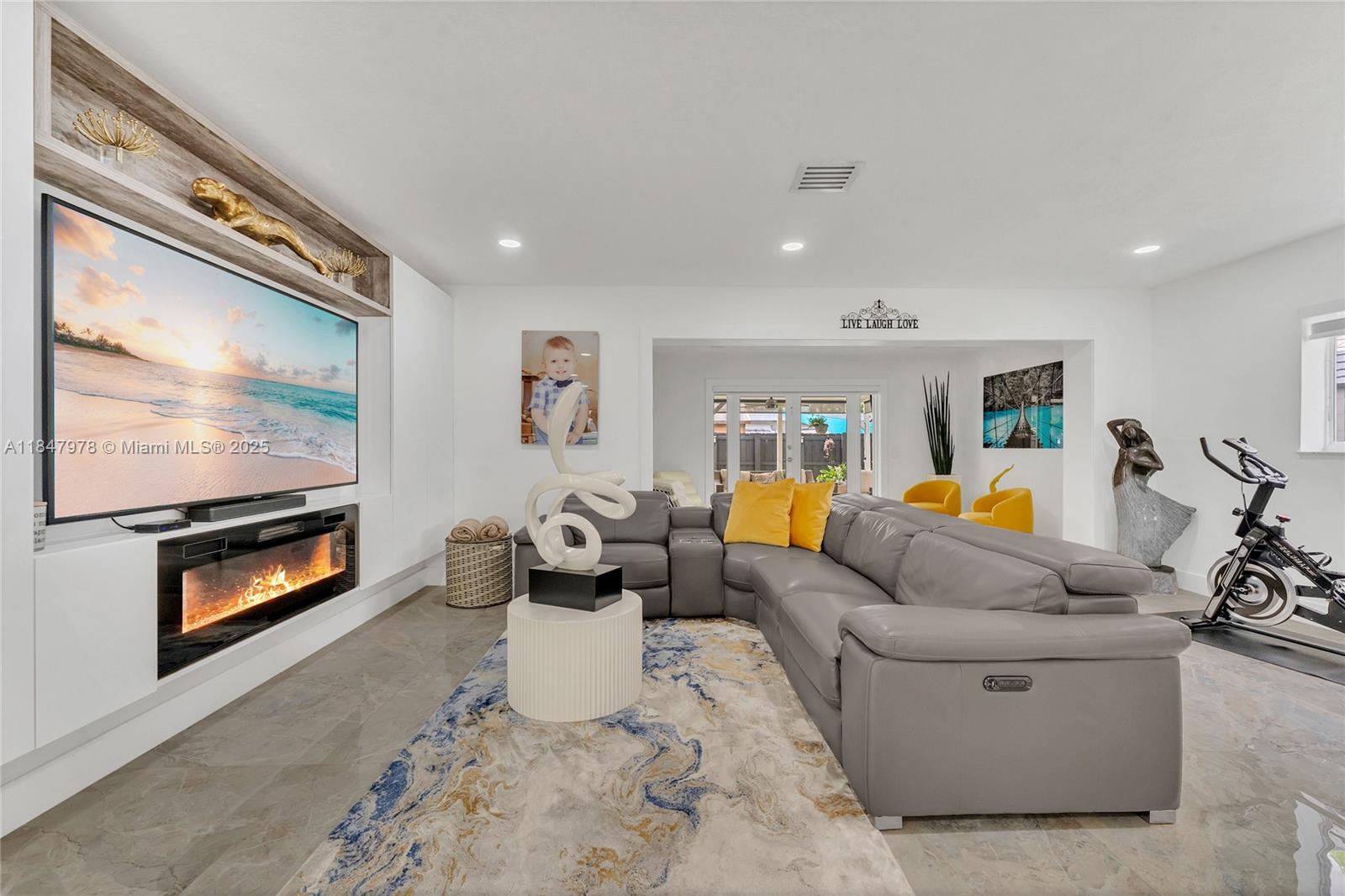 9530 Jamaica Dr # 9530