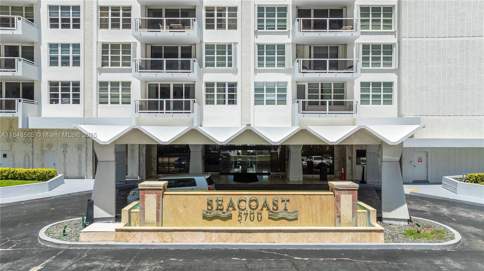 5700 Collins Ave # 10D