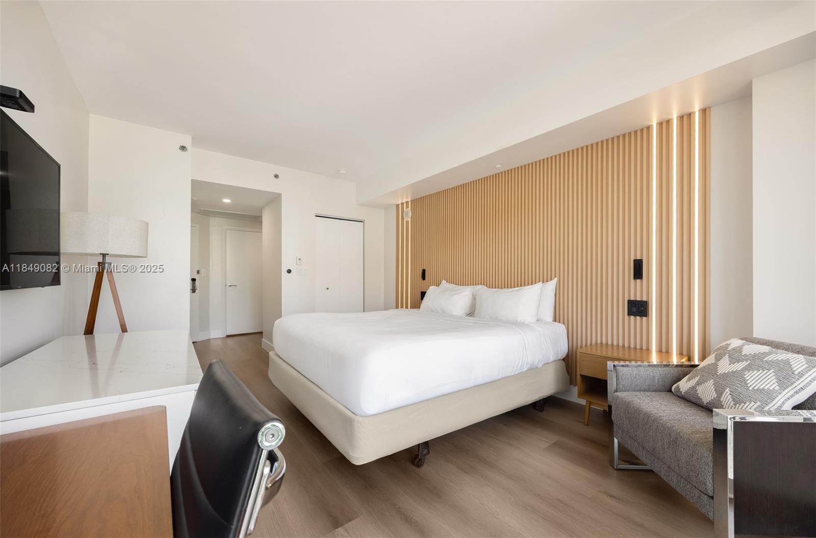 2889 Mcfarlane Rd # 905