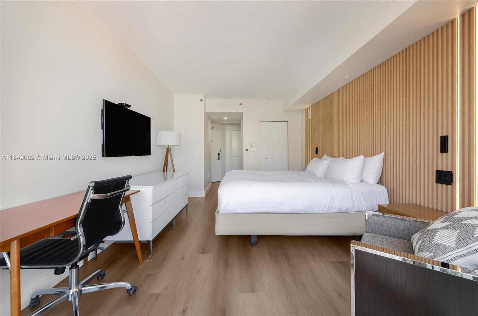 2889 Mcfarlane Rd # 905