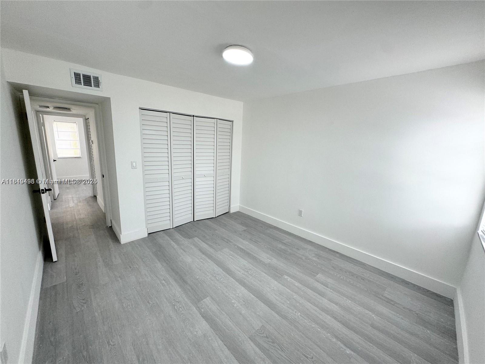 453 SW 2nd St # 304C
