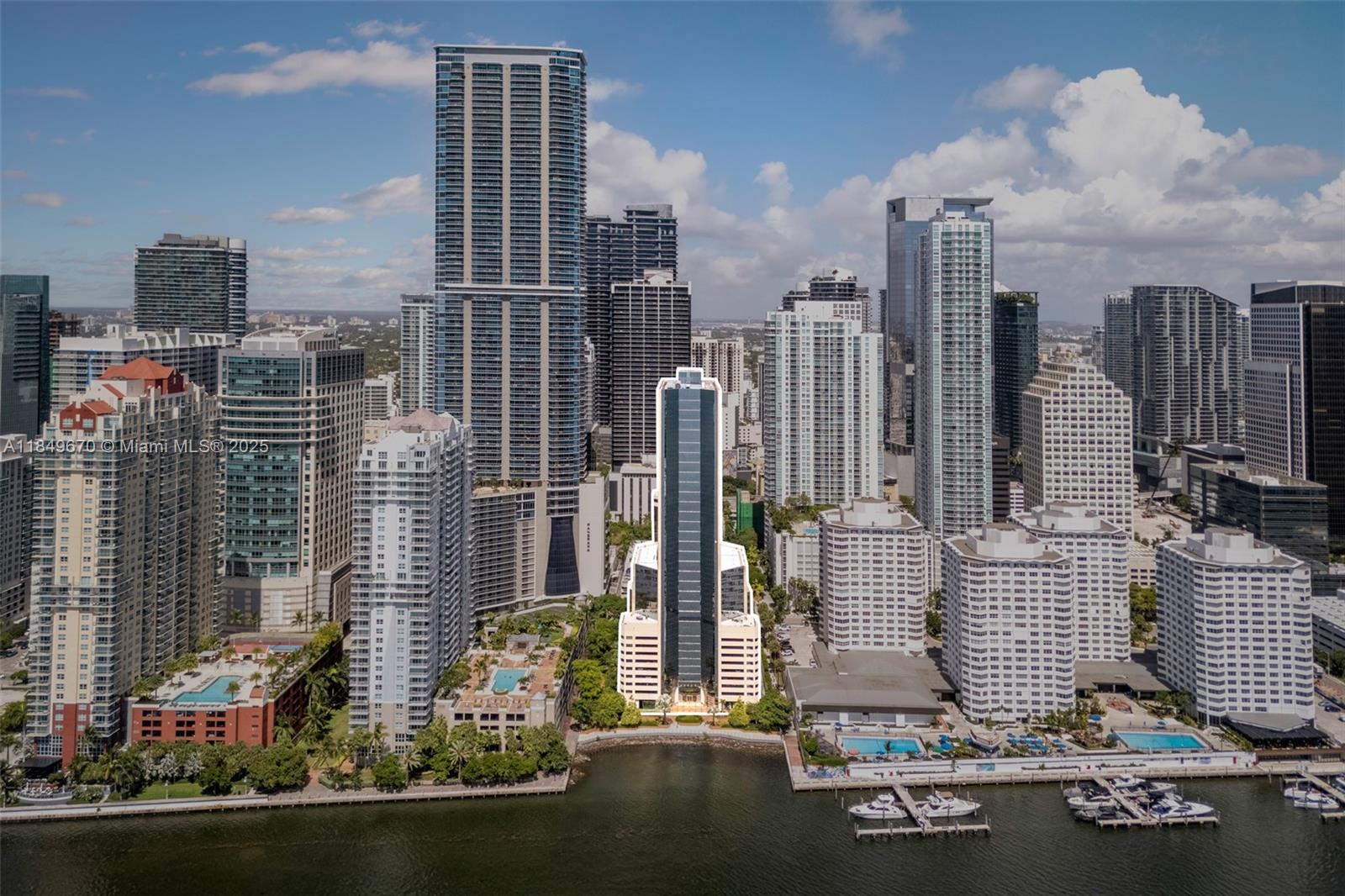 1001 Brickell Bay Dr # 2112