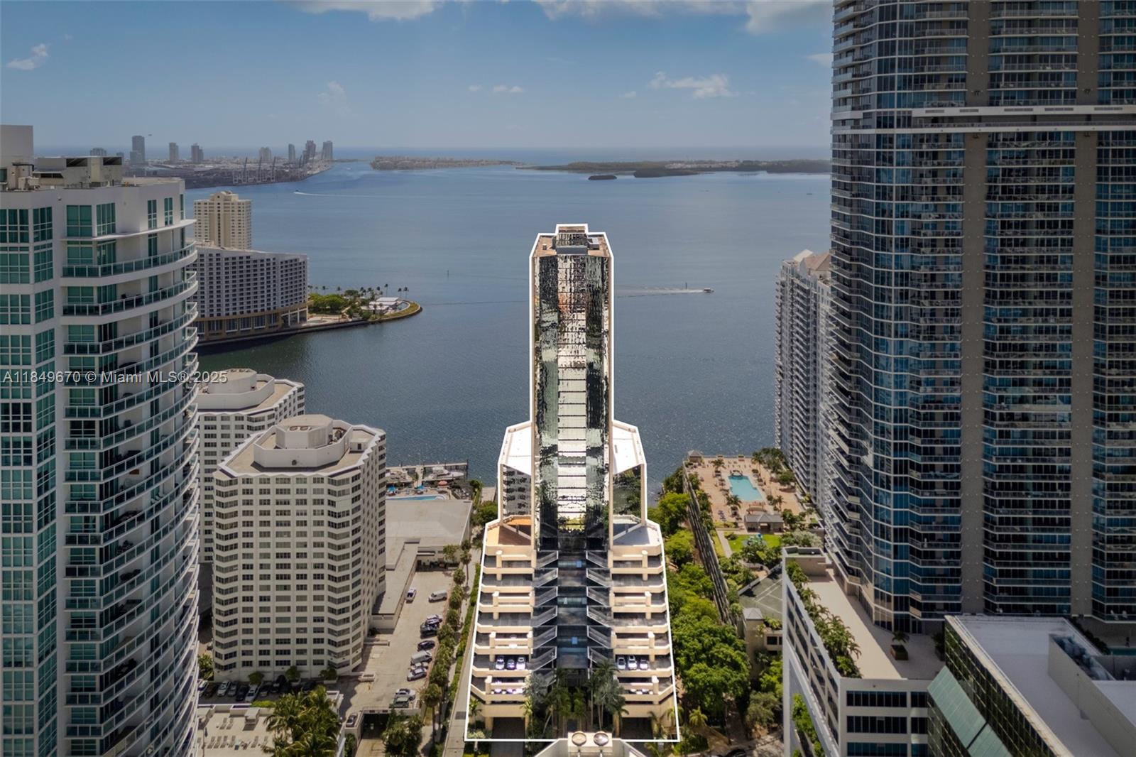 1001 Brickell Bay Dr # 2112