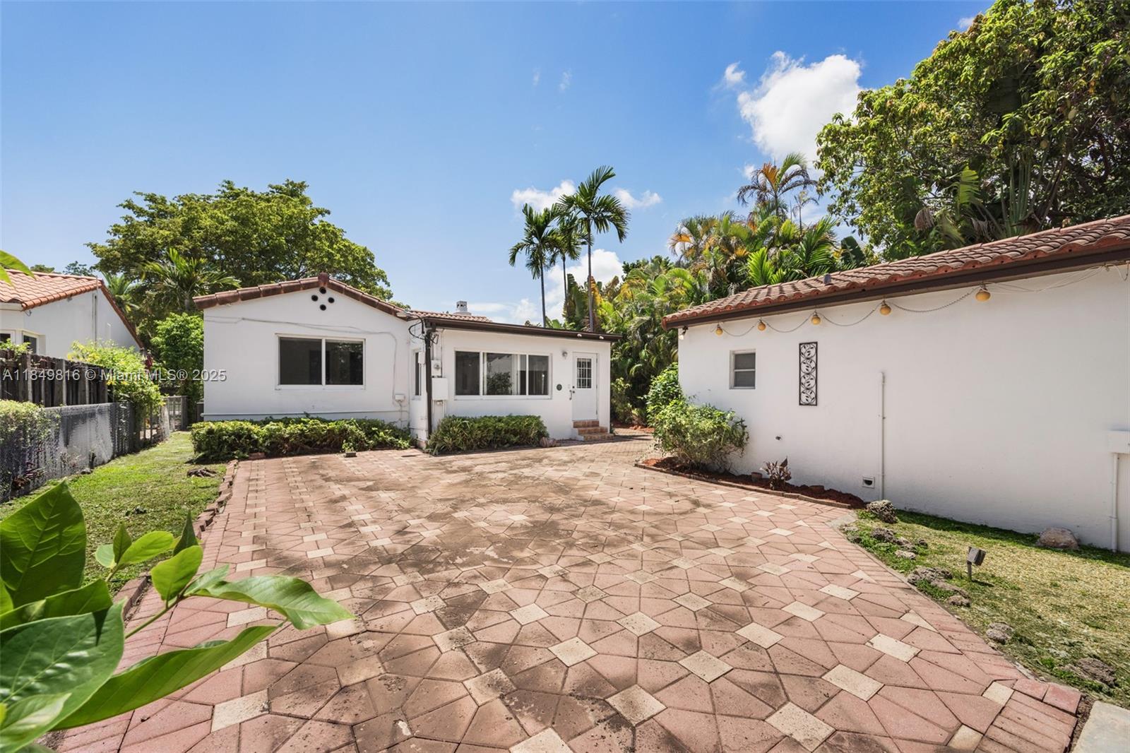 451 SW 25th Rd