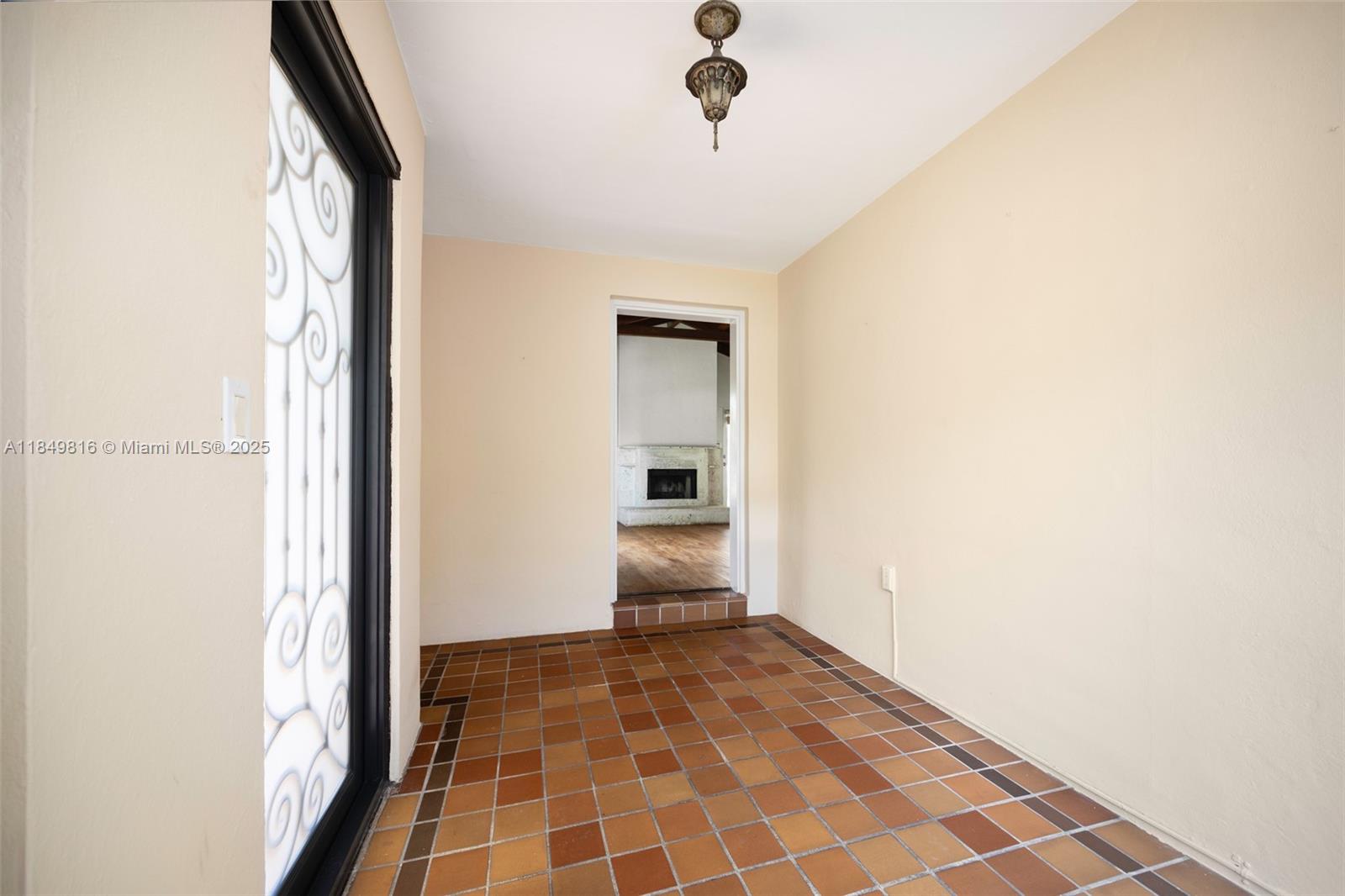 451 SW 25th Rd