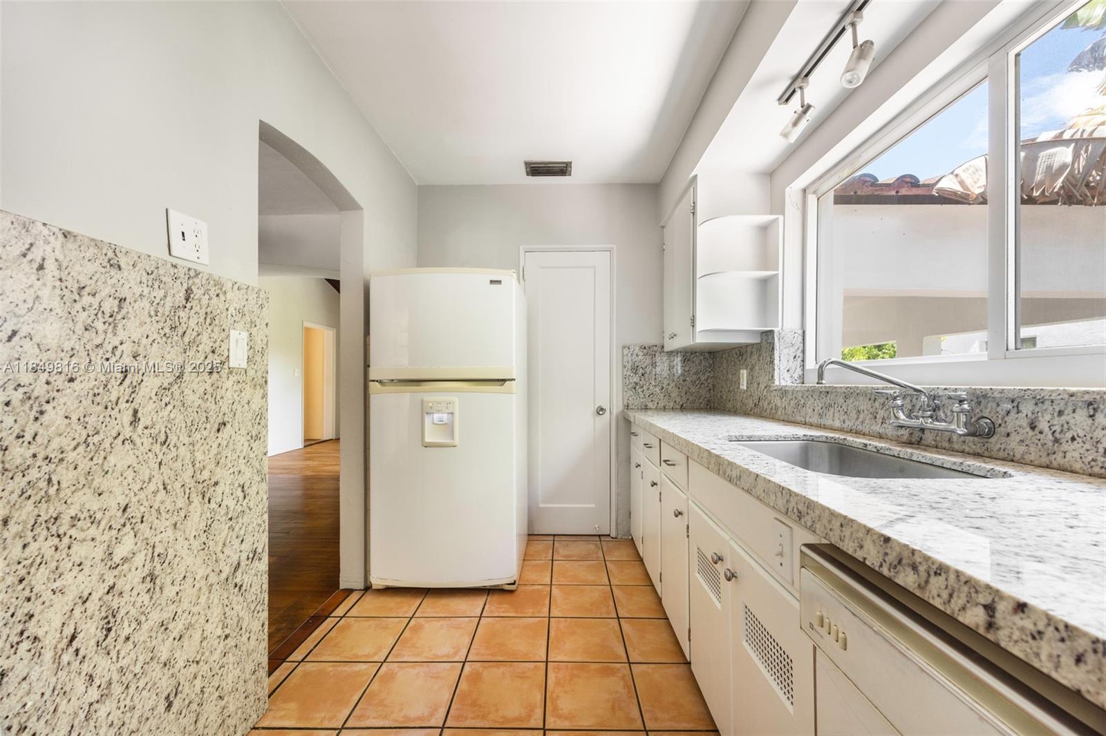 451 SW 25th Rd