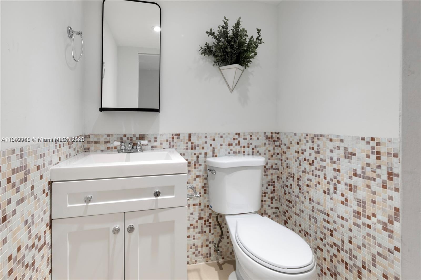 1020 Meridian Ave # 302