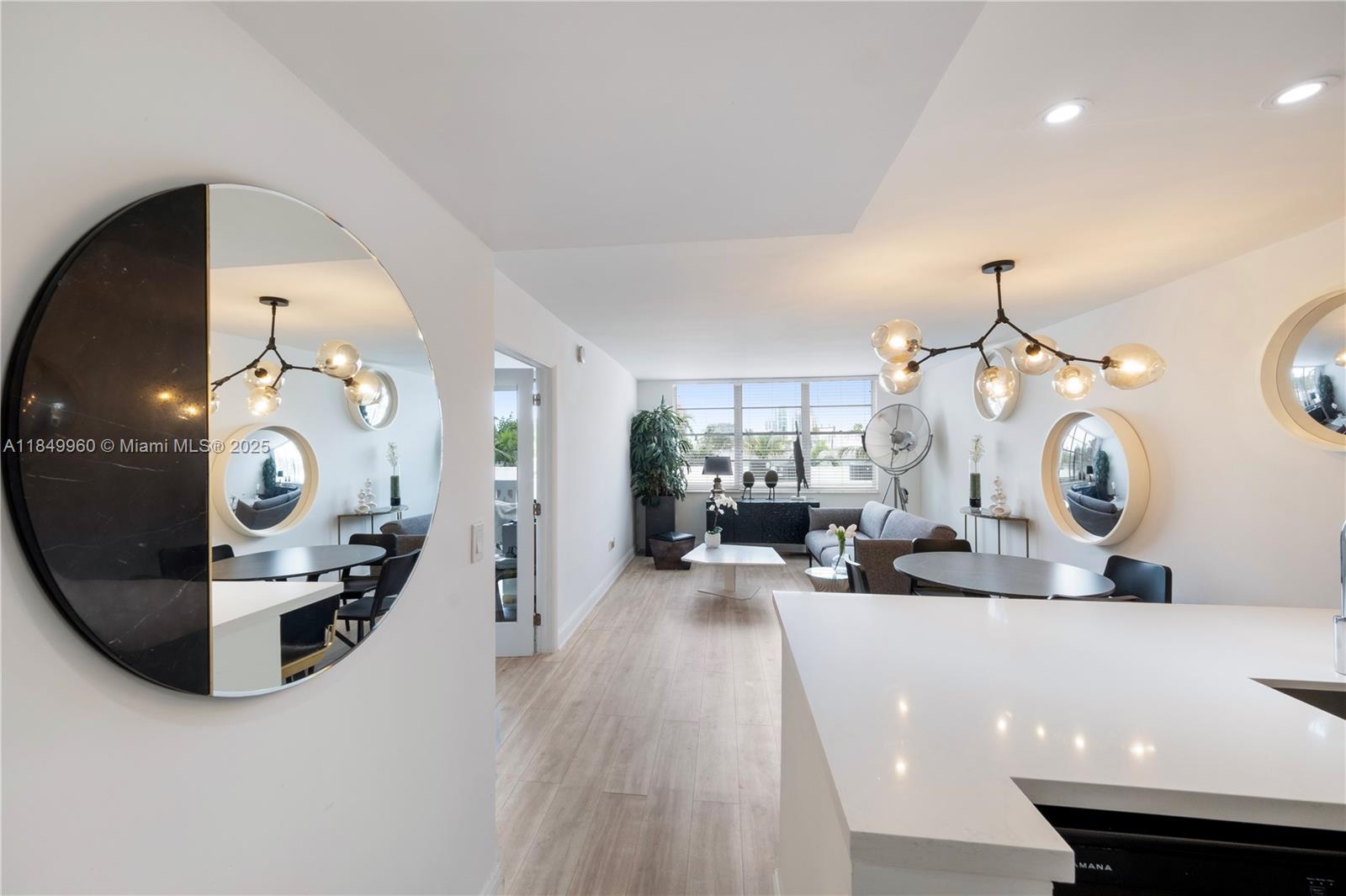 1020 Meridian Ave # 302