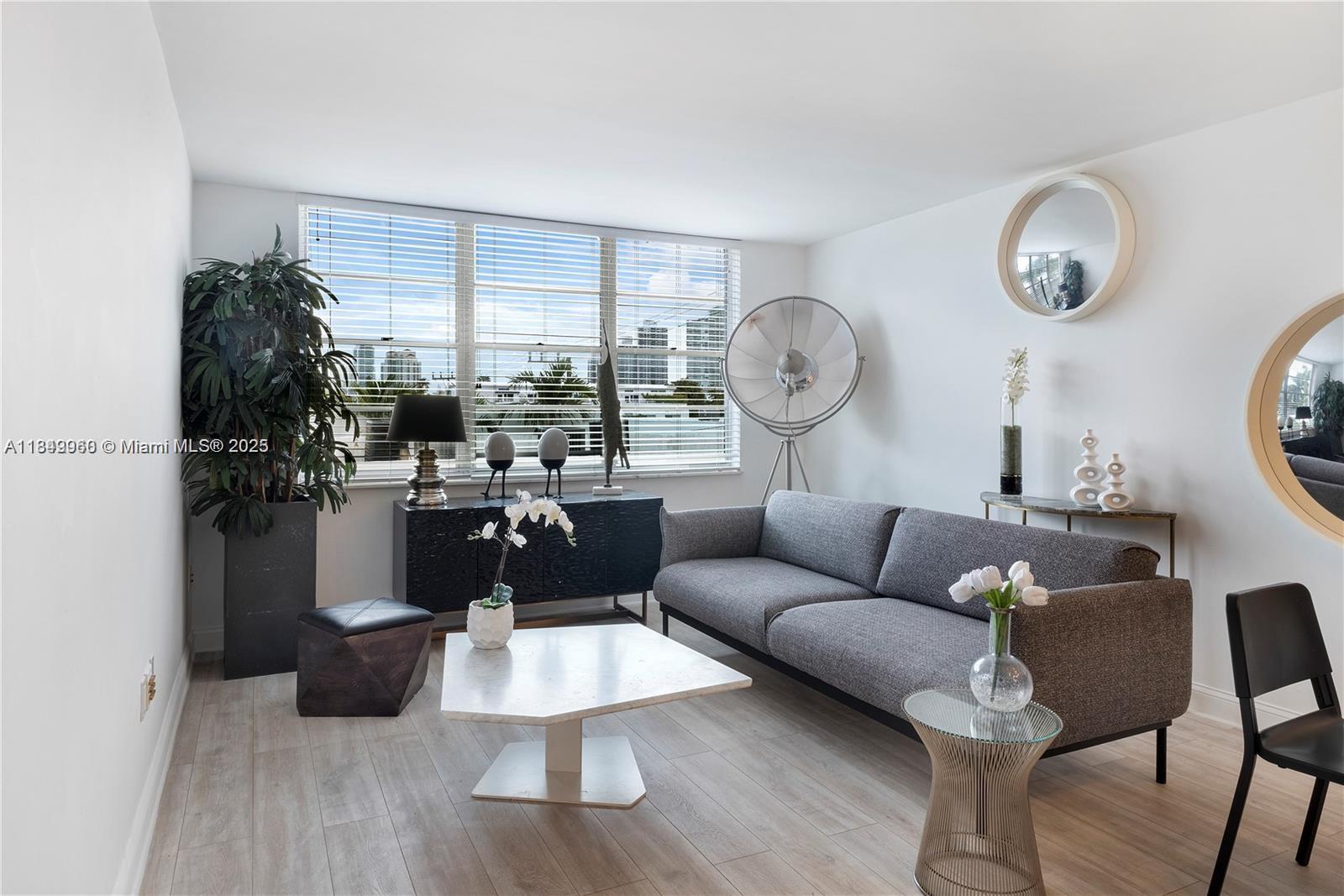 1020 Meridian Ave # 302