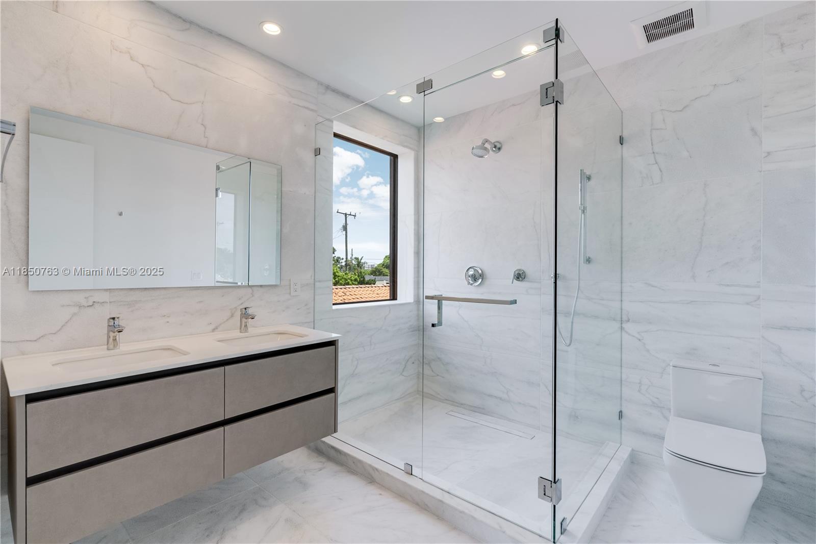 2840 SW 32nd Ct # 2840