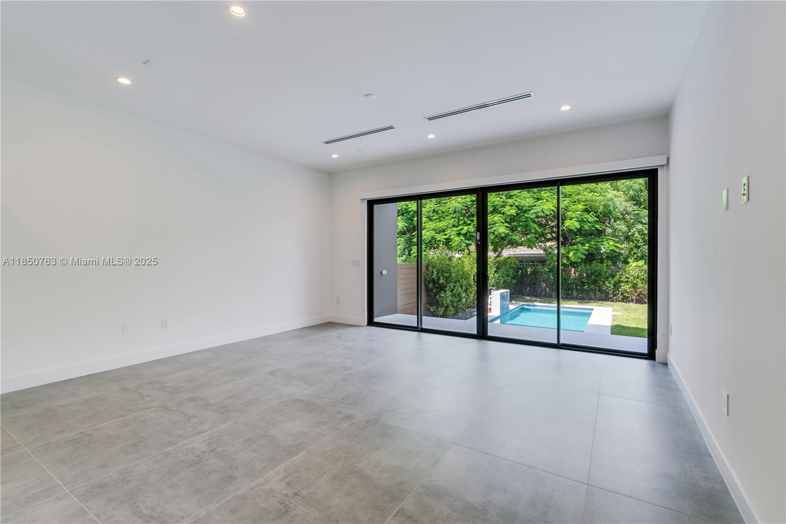 2840 SW 32nd Ct # 2840