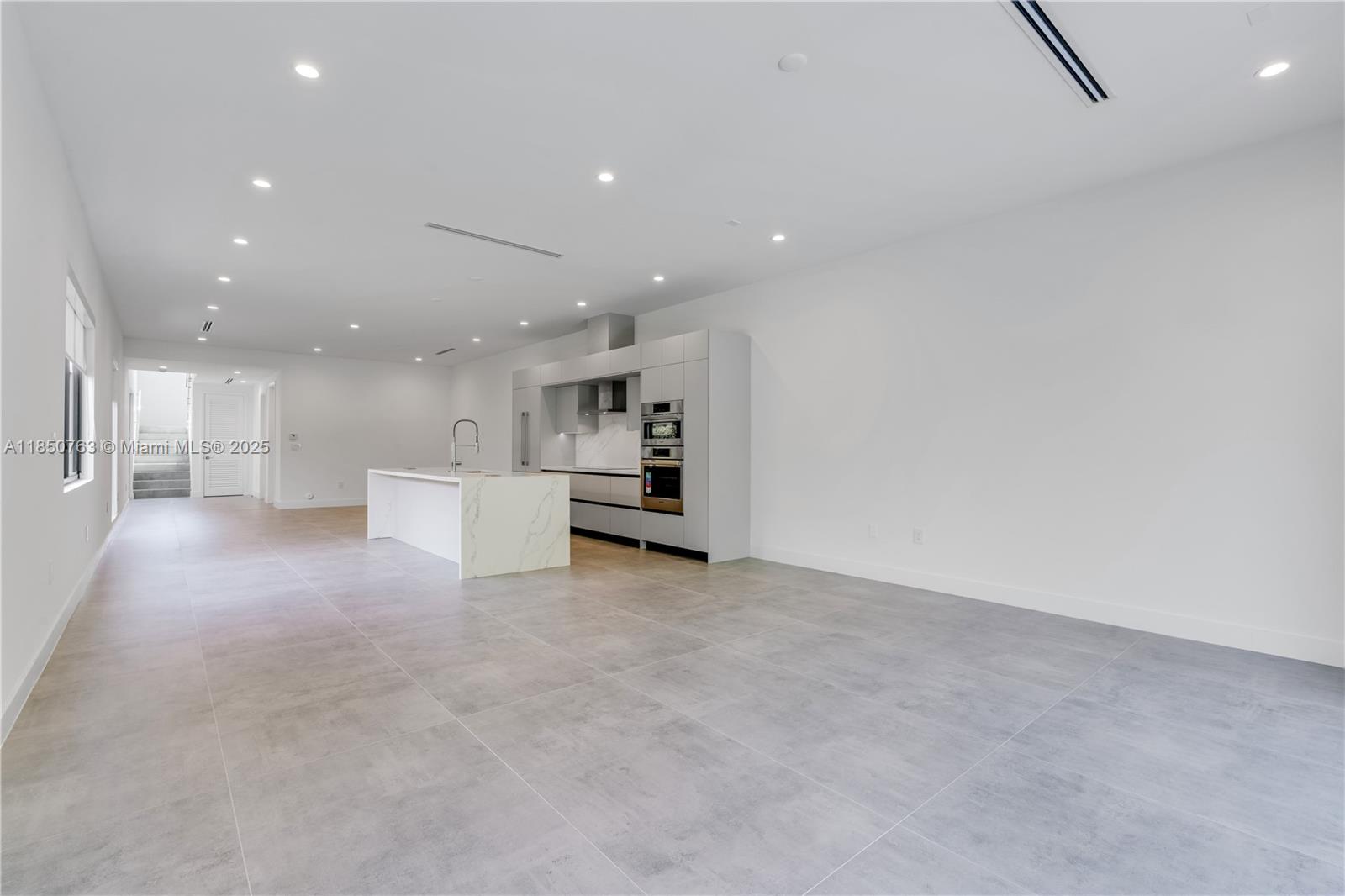 2840 SW 32nd Ct # 2840