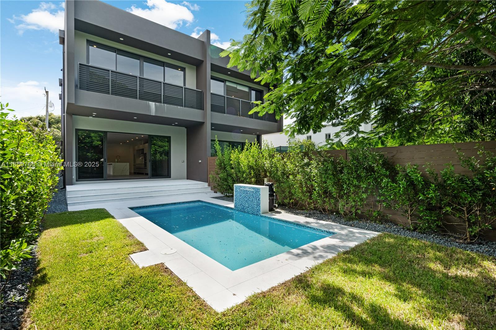 2840 SW 32nd Ct # 2840