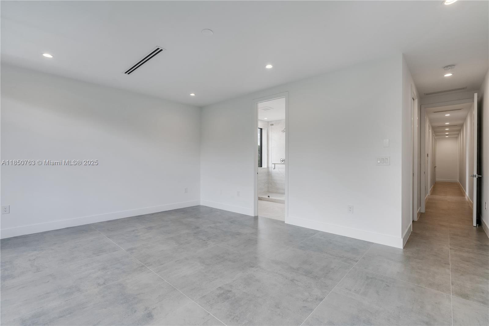 2840 SW 32nd Ct # 2840