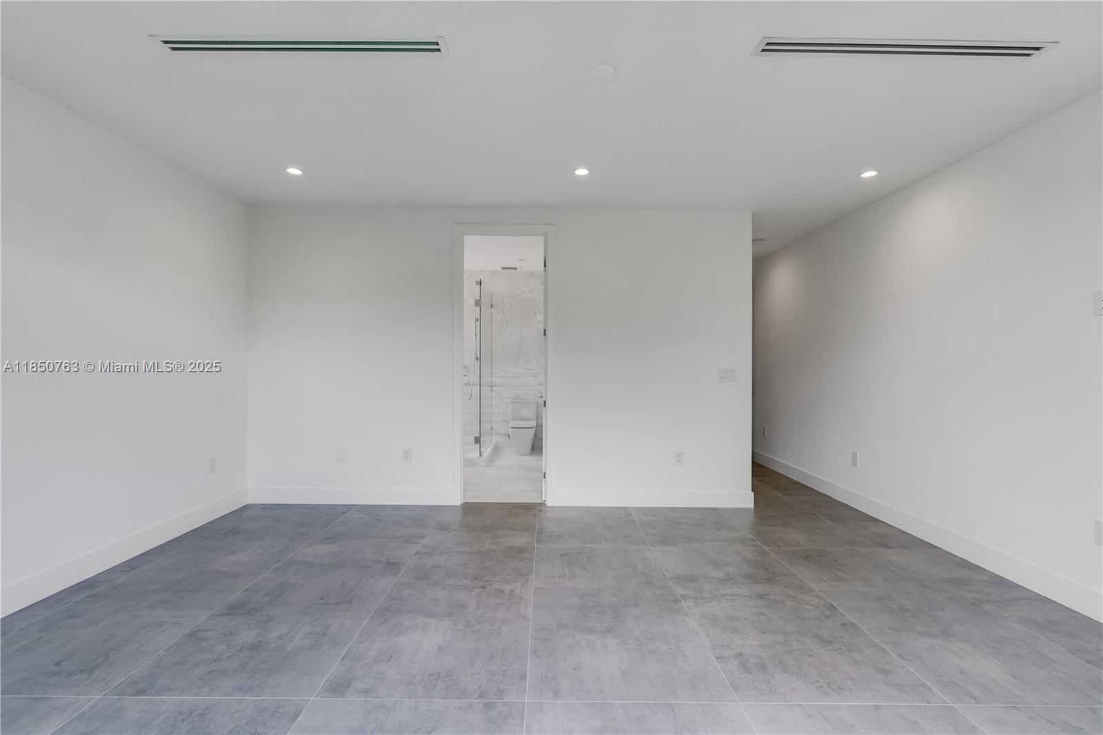 2840 SW 32nd Ct # 2840