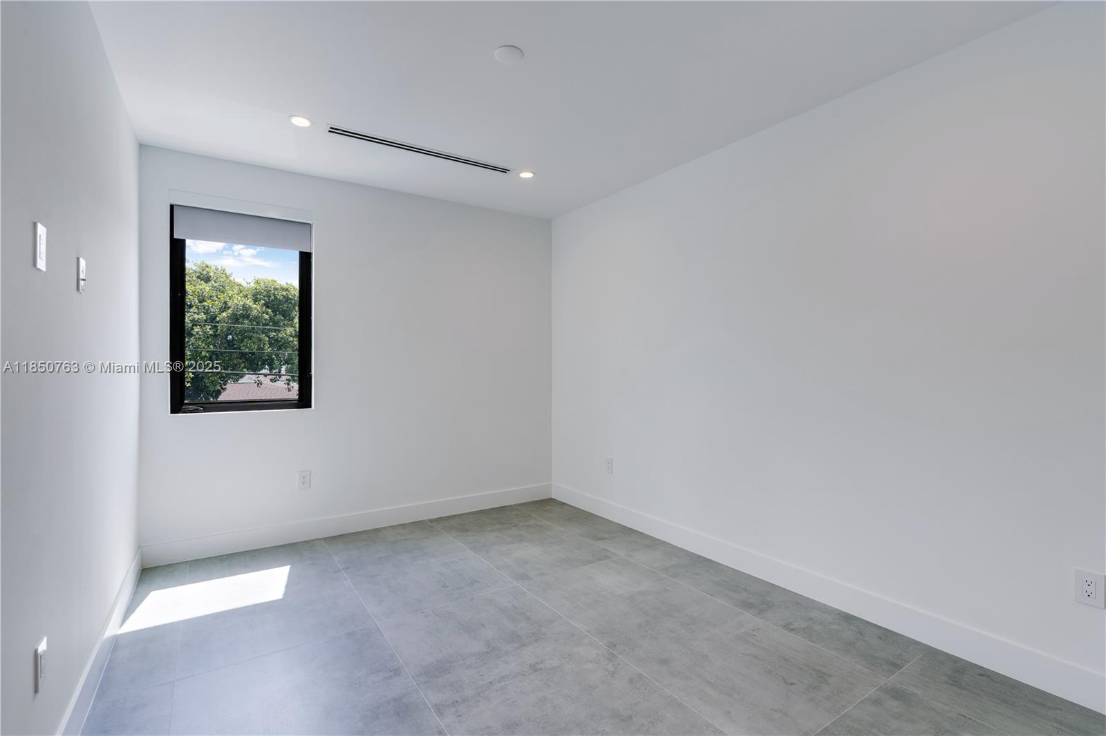 2840 SW 32nd Ct # 2840